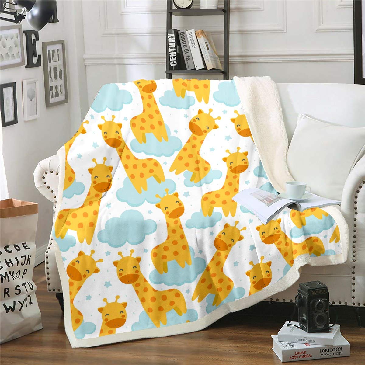 Kids Cute Giraffe Sherpa Throw Blanket Cartoon Zoo Animal Fleece Blanket Lovely Yellow Wild Animal Theme Warm Plush Blanket for Sofa Couch Microfiber Blue White Clouds Star Fuzzy Blanket Baby 30"x40" — image 1