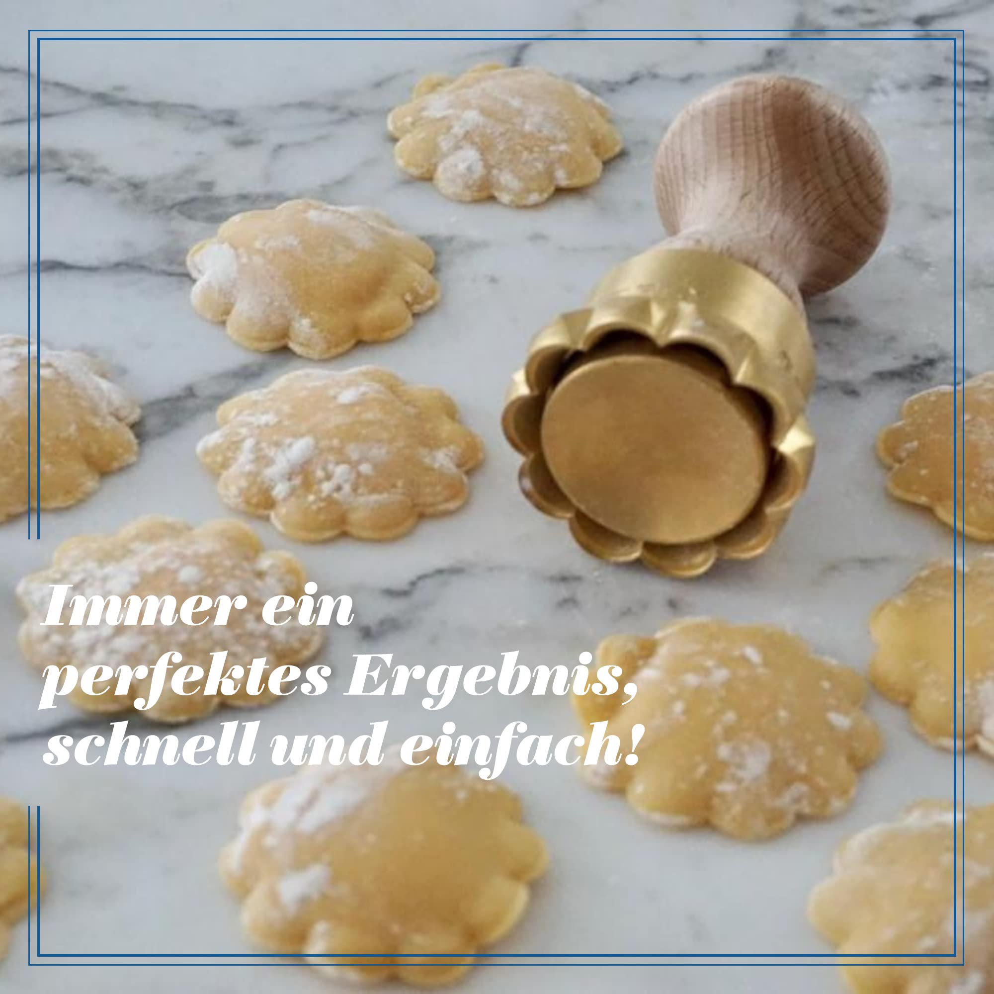 La Gondola Ravioli-Stempel - Rund Blume 50mm | Italienisches Pasta-Werkzeug für Zuhause und gewerbliche Küche | Messing & Naturholz Einfach zu verwenden | Tortellini Ravioli Ausstecher Made in Italy