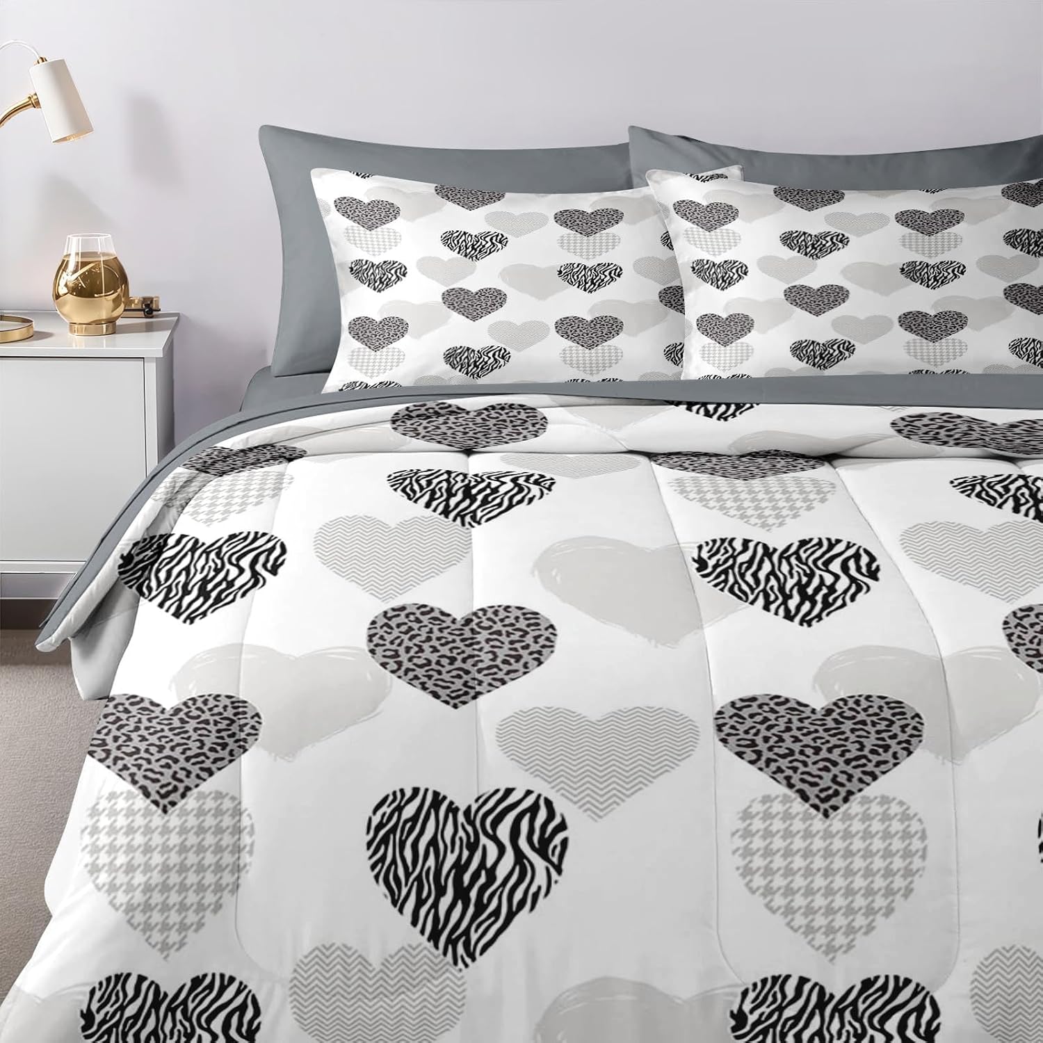 Nesker 7 Pcs Comforter Set Full Size, Gray White Cute Heart Bedding Set for Kids and Adults, Romantic Abstract Bed Sheet Sets with Fitted Sheet 2 Pillowcases & 2 Shams