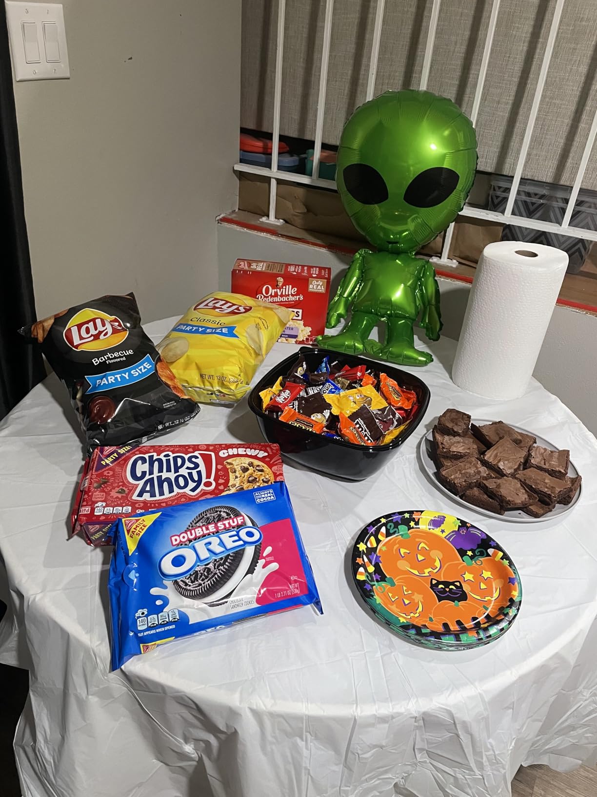 12 Pcs Large Alien Balloons Green Inflatable Alien Prop Space Alien ...