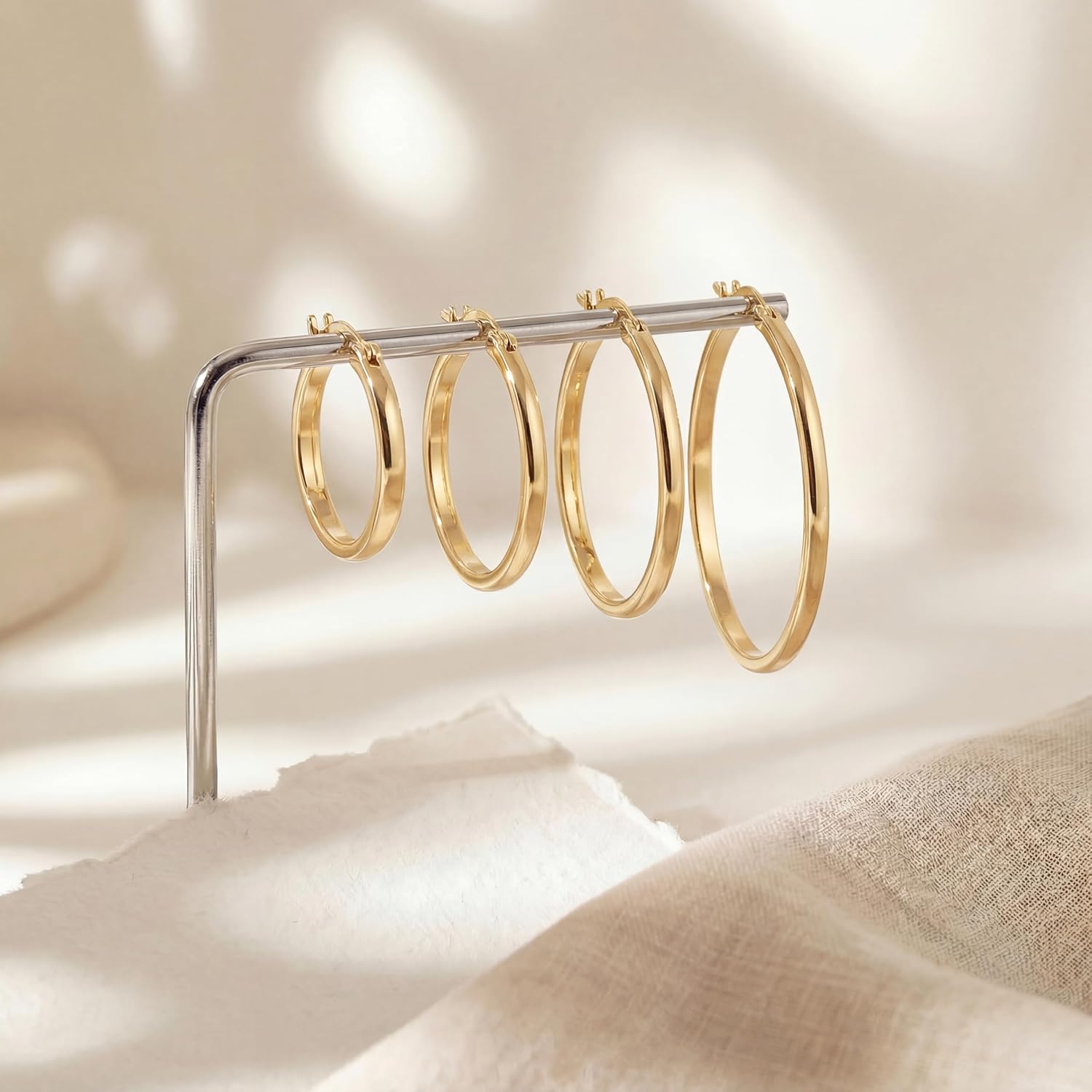 Gold Hoop Earrings 14K Gold Earrings for Women 14K Gold Hoop Earring for Women Hoops Simple Design with Beautiful Look Hoops Earring for Womens 20/25/30/40mm