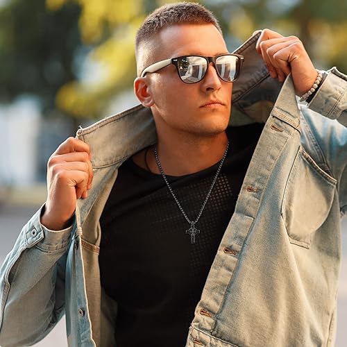 Miniatura 4 de Colgante de cruz para espejo retrovisor de automóvil, decoración de oración, adorno colgante de acero inoxidable, collar de cruz de nudo celta para