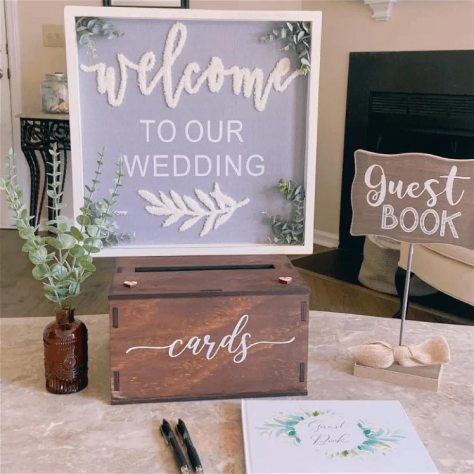 Scatole Per Biglietti Di Nozze Una semplice scatola regalo di nozze in legno fai da te, decorazione a cassetta usata for le carte di benvenuto alla cerimonia di laurea Per Matrimoni, Feste Di Fidanzam