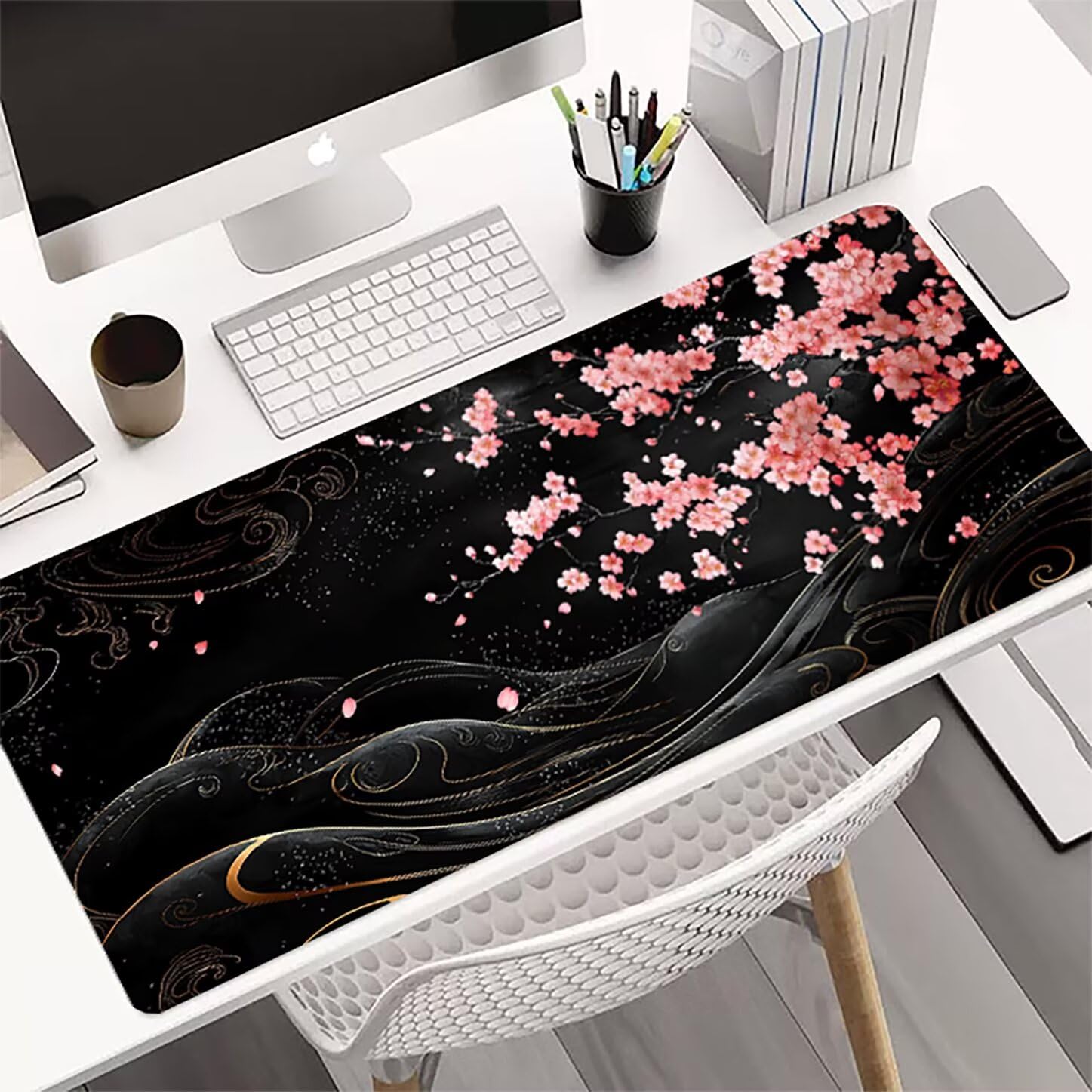 Lpfieonn Kirschblüten Großes Schreibtischunterlage, XXL Schreibtischunterlagen, Schwarz XXL Wasserdicht Gaming Mousepad mit Vernähter Rand und Rutschfeste Gummibasis, für Hause/Büro 120x60cm PF-1769