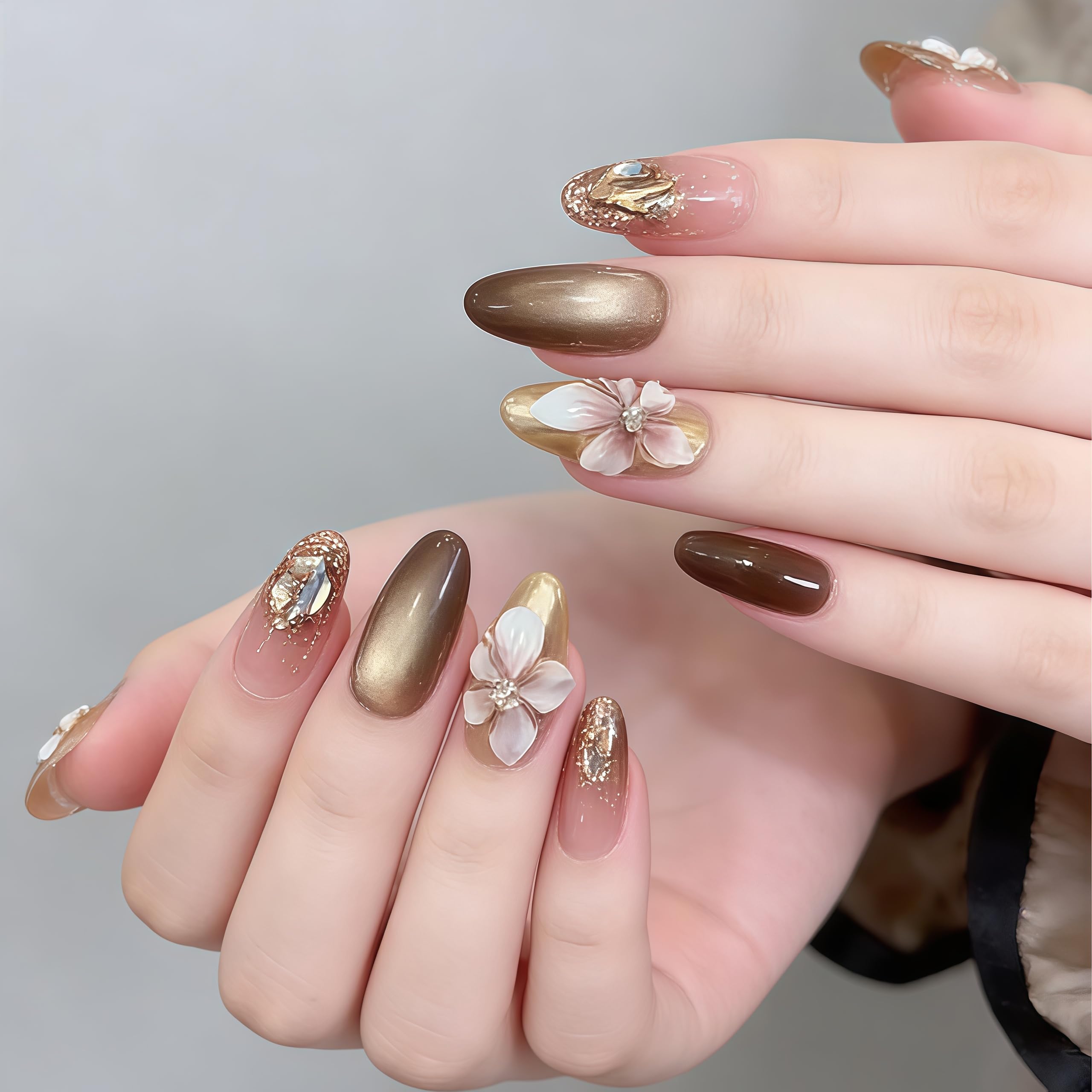 Cat Eye Press On Nails, Fake Nails With Champagne Glitter And Gold Flakes, 30PCS Almond Shape Stick On Nails For Special Occasions And Daily Fashion, Quick Beauty Solutions For Women And Girls