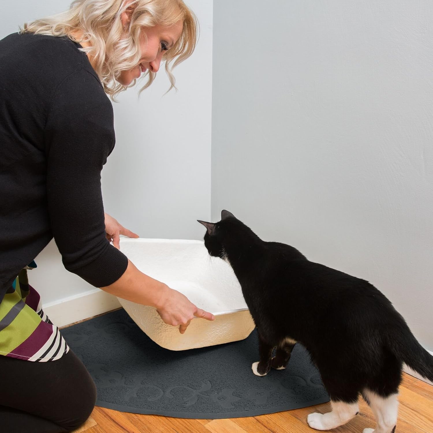 JUMBO CORNER Litter Mat 30" x 30" Cat Litter Mat, Traps Messes, Easy Clean, Durable, Non Toxic Trapper Rug - Litter Box Mat, Cat Mat, Kitty Litter Mat