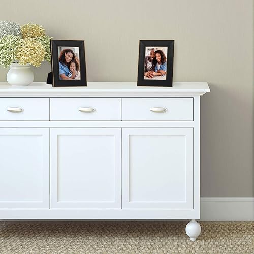 Vista 616 de Americanflat Portarretratos de 8 x 12 pulgadas con plexiglás pulido, juego de 2 portarretratos de 6 x 8 pulgadas con paspartú o para fotos de 8 x 12