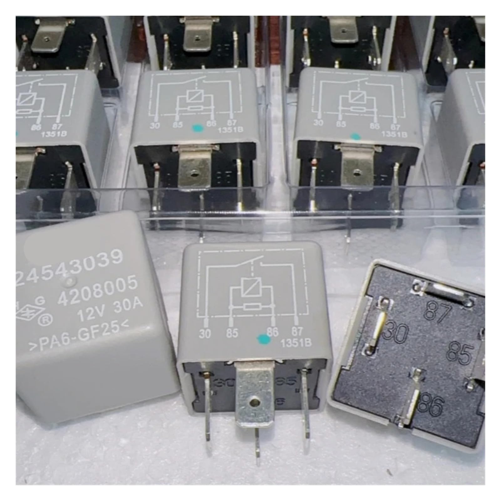 AARTERZZA 24543039 Relay 12V 30A 4208005