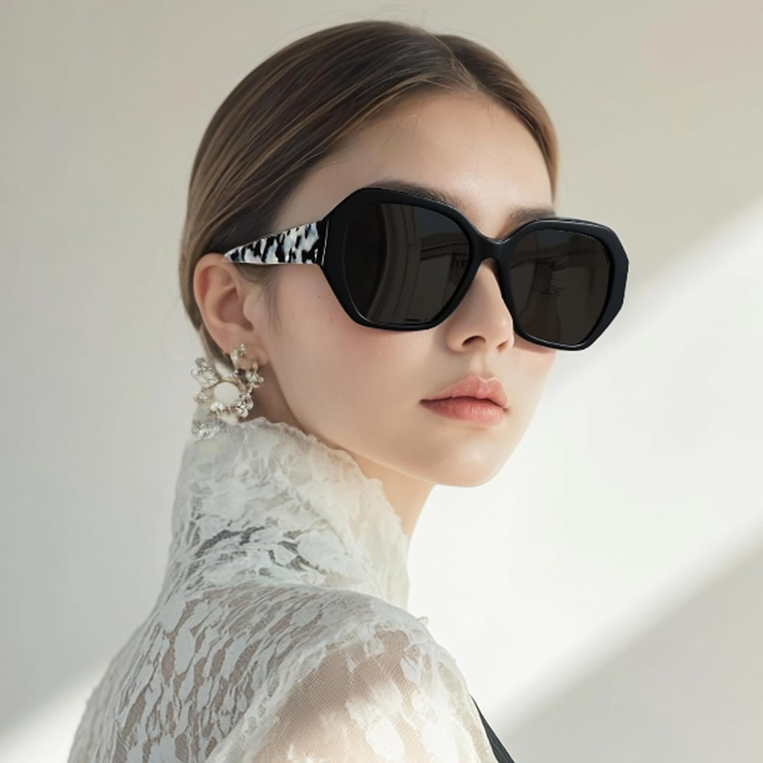 ZENOTTIC Trendy Polarized Sunglasses for Women: Designer Hexagon Shades for Ladies - Retro Sun Glasses with UV400 Protection - Image 2