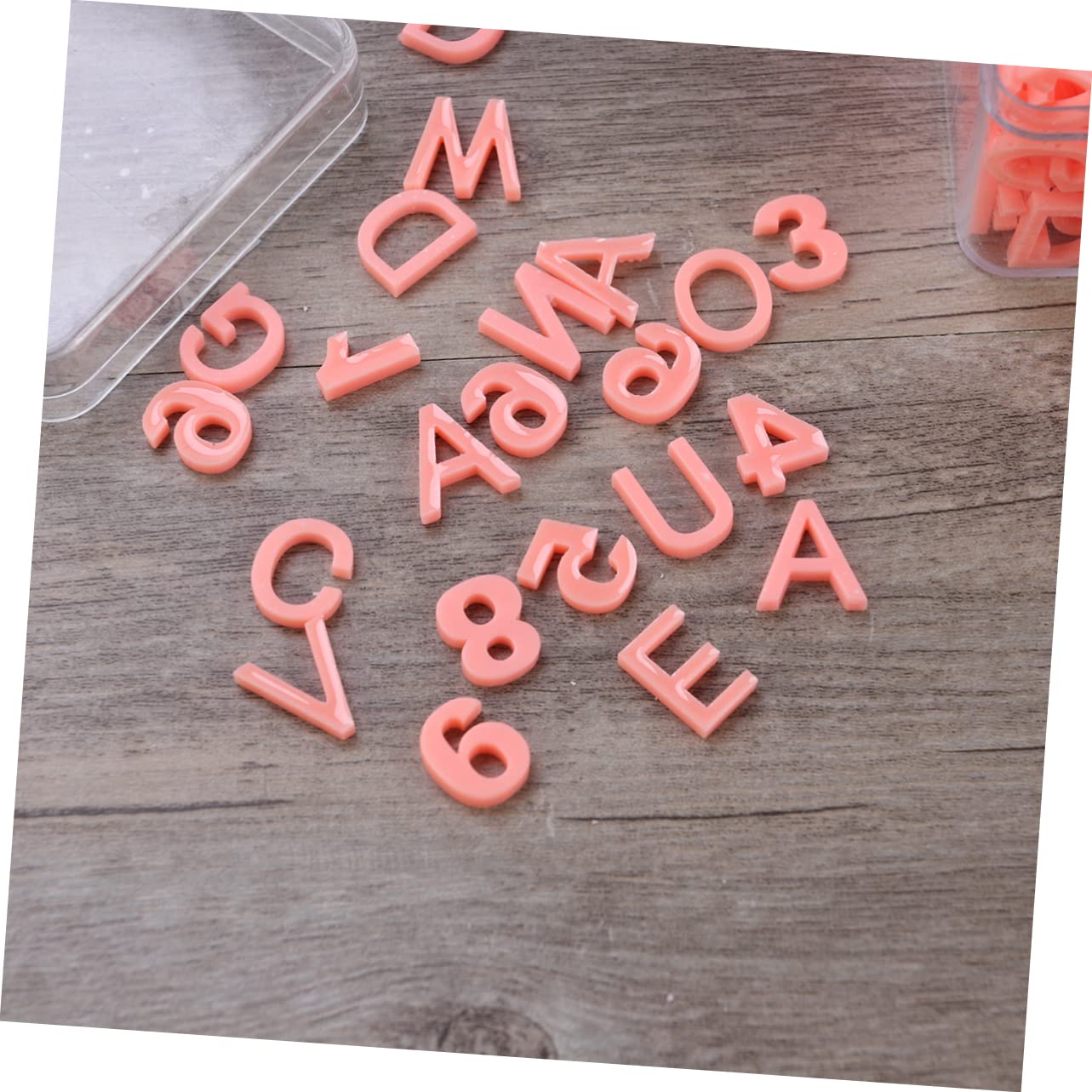 SHINEOFI 600 Stk Alphabet-perlen Buchstabenabstandsperlen Gemischte Buchstabenperlen Spielzeug-ampel Buchstabenverzierungen Alphabet Lose Perlen -perlen-charm Creme-klebeperlen
