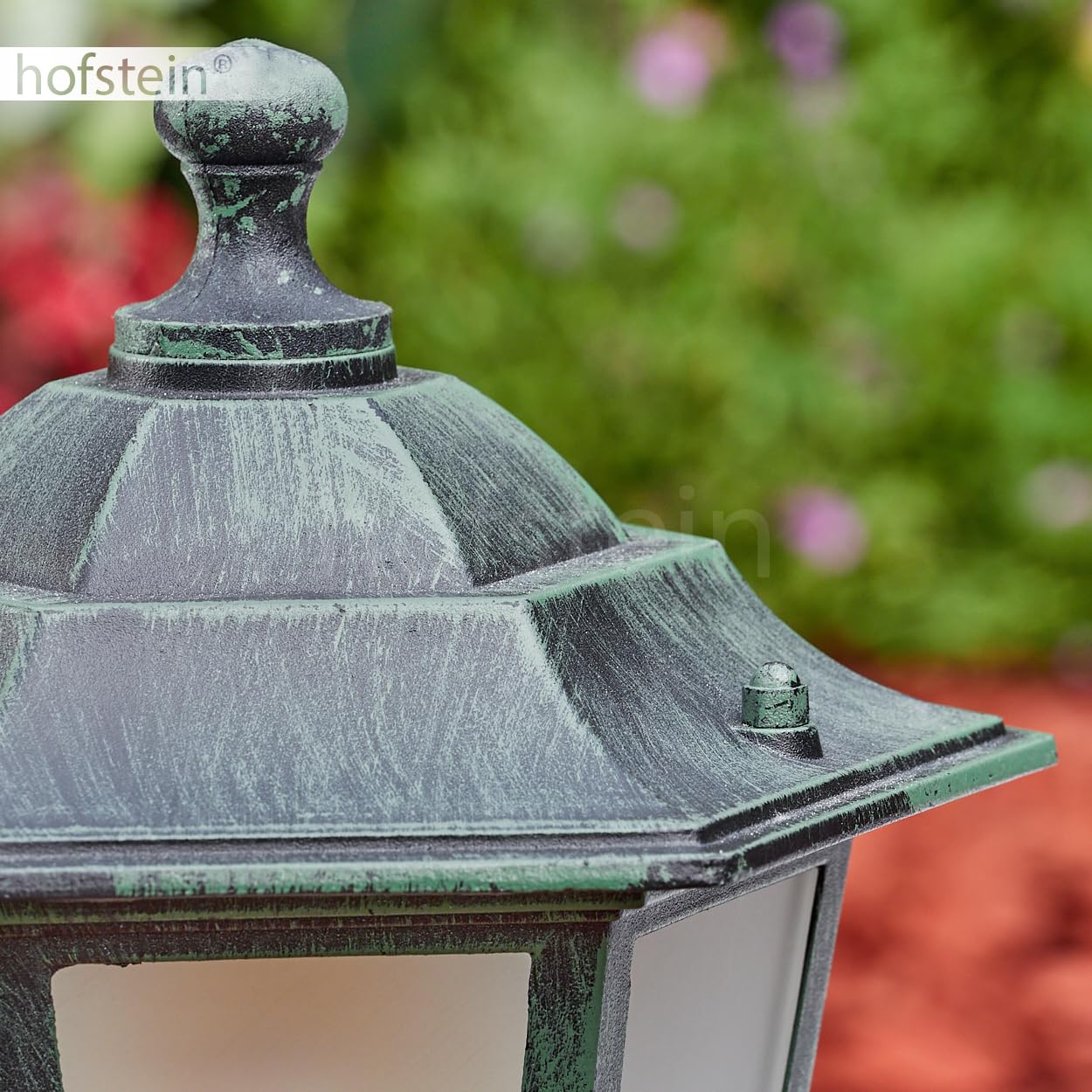 HOFSTEIN Außenwegeleuchte Loria, Sockelleuchte aus Metall/Milchlas in Schwarz-Grün, Wechselscheiben Klar, Wegeleuchte im Landhaus/Antik/Retro/Vintage-Design für Garten, Hof, Terrasse, 37 cm, E27, IP44