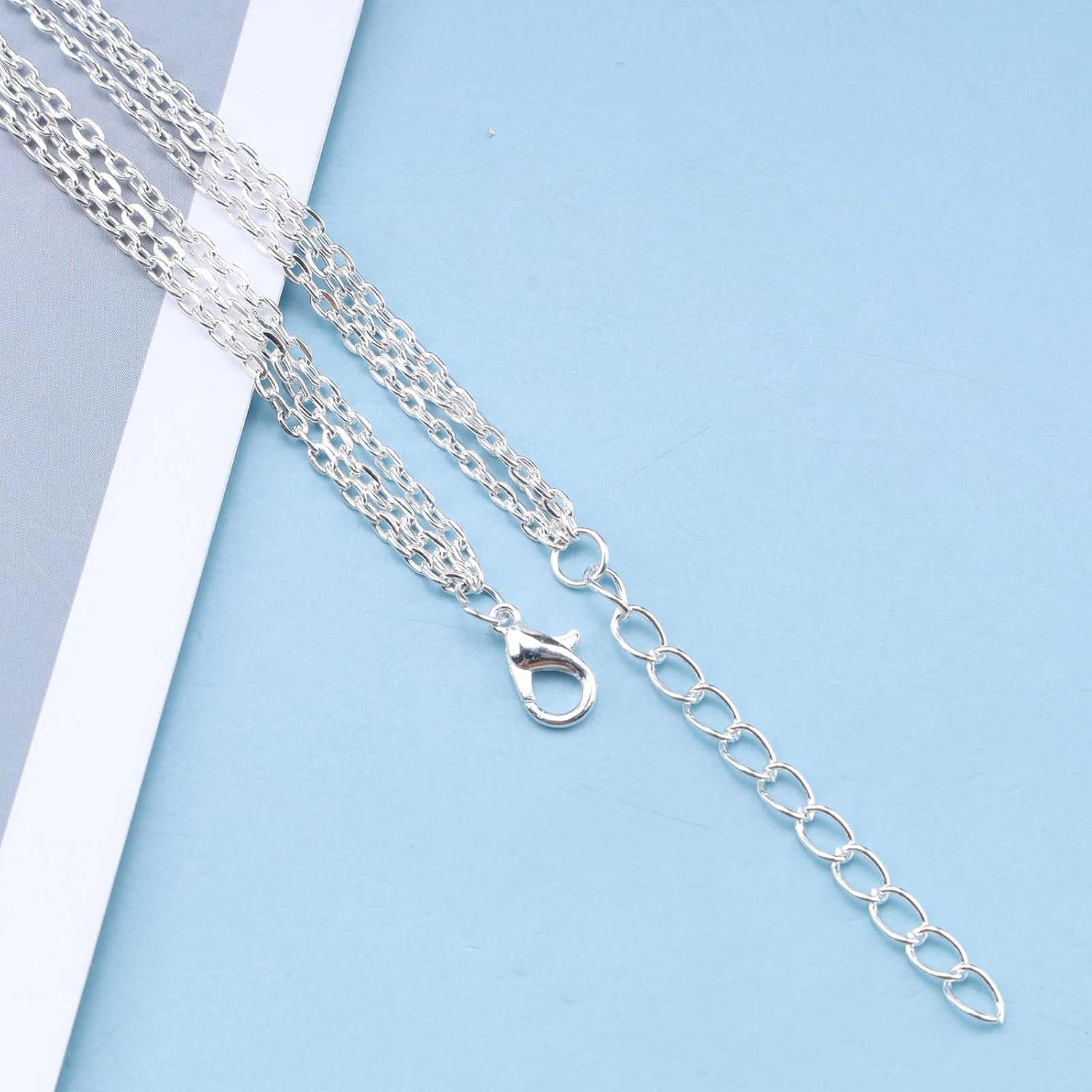 Andelaisi Boho Layered Turquoise Leaf Pendant Necklace Silver Feather Necklace Choker Vintage Leaf Necklace Hollow Leaf Drop Chain Necklace Jewelry for Women - Image 6