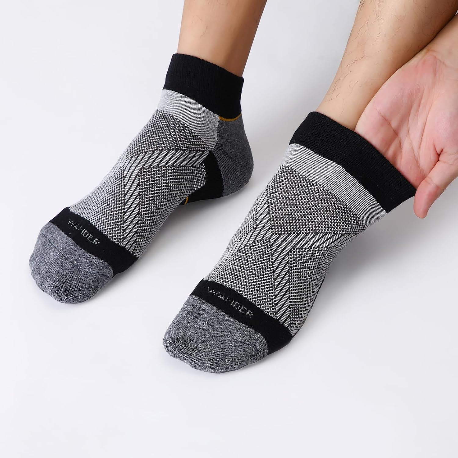 WANDER Merino Wool Running Ankle Socks Breathable Thin Lightweight Anti-blister Athletic Socks 3 Pairs Moisture Wicking