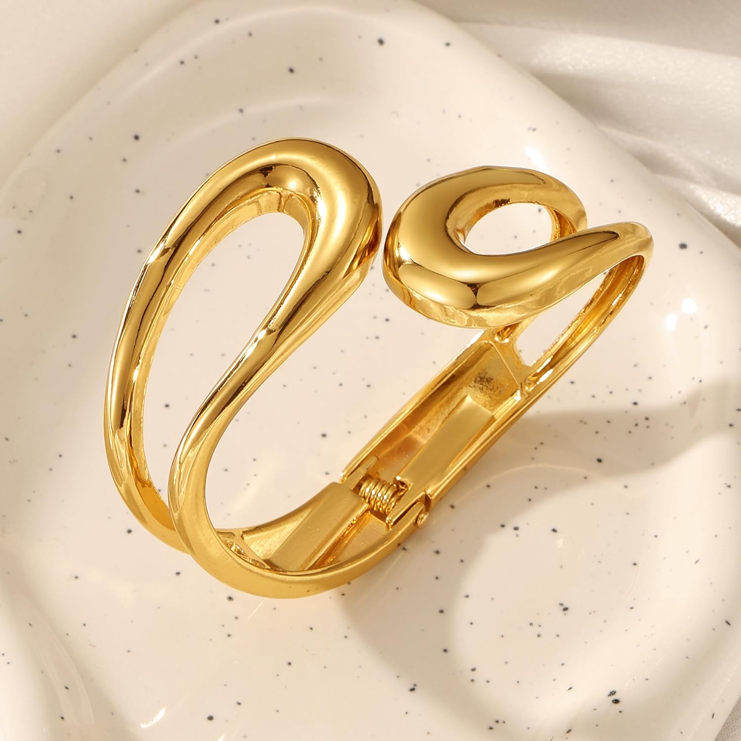 3Pcs Chunky Gold Bangle Bracelets for Women Gold Plated Big Stackable Bangles Set Trendy Statement Cuff Bracelet Fashion Jewelry Gifts - Image 5