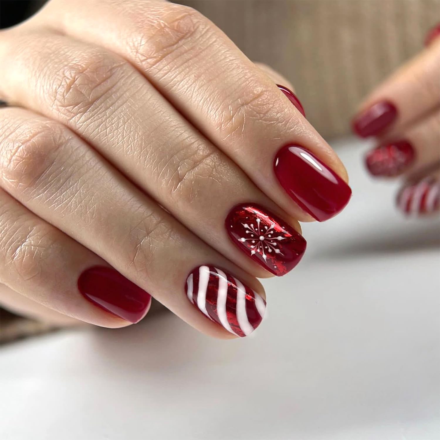 Winter Christmas Snowflake Press-On Nails