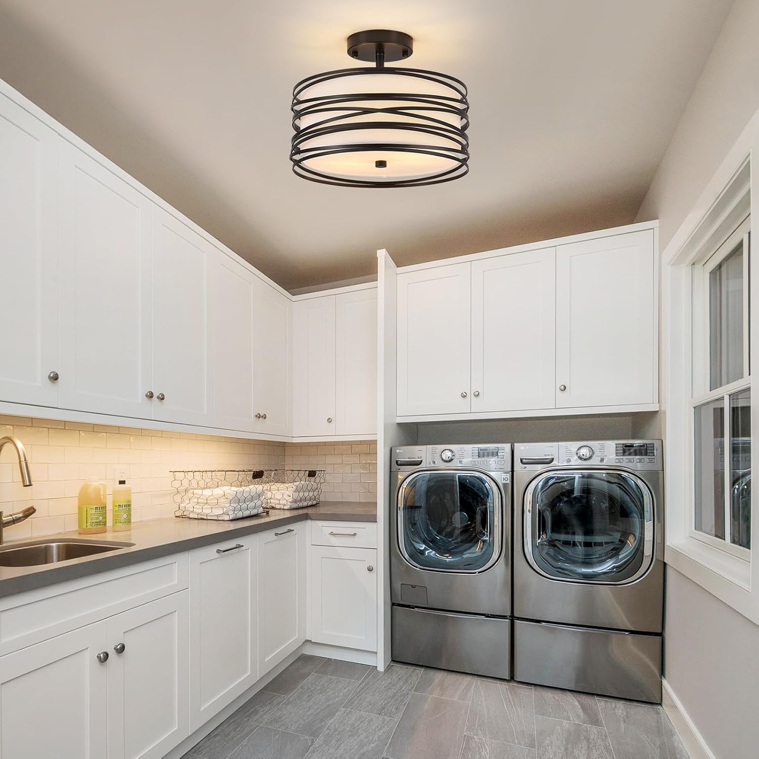 Drum Semi Flush Mount Ceiling Light Fixture, Black Matal & Linen Fabric Shade Ceiling Light, Modern Farmhouse Close to Ceiling Light for Bedroom, Hallway, Entryway, Dining Room, Laundry Room