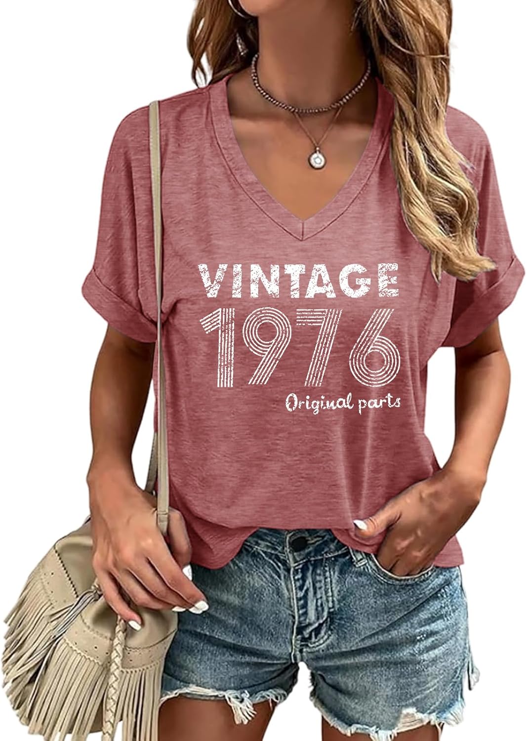 Chulianyouhuo Vintage 1976 T Shirts for Women 50th Birthday Gifts Letter Print Retro Party Tops Casual V Neck Tee Tshirts