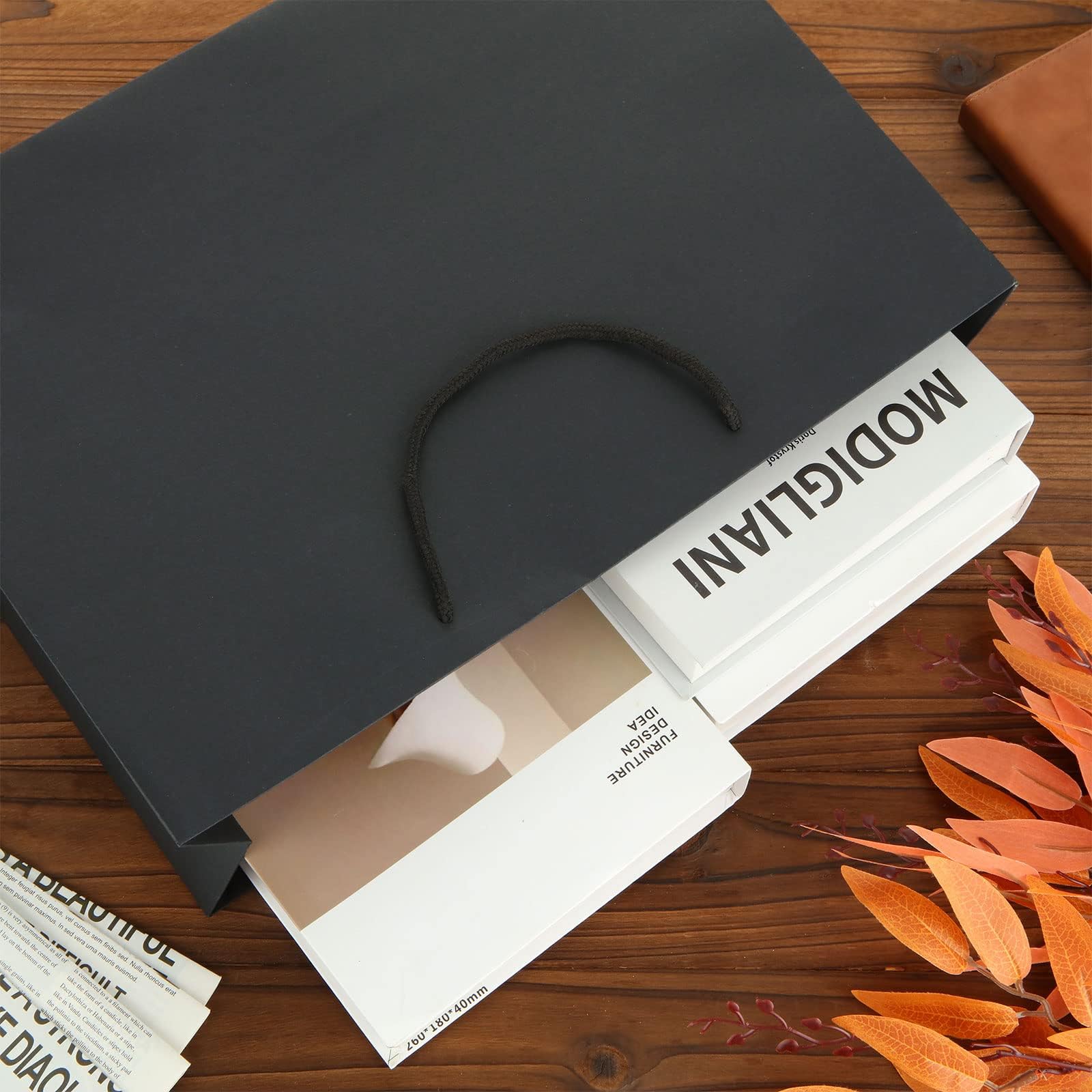 MUXHEL 24 pacchetti di sacchetti regalo di carta con manici, 40 x 12 x 28 cm nero grandi sacchetti di carta per feste, riutilizzabili sacchetti Kraft per shopping compleanno
