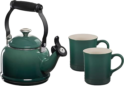 Miniatura 7 de Le Creuset Juego de 2 tazas de esmalte en acero con acabados metálicos y cerámica, 1.25 cuartos de galón de agua y (2) tazas de 14 onzas, llama