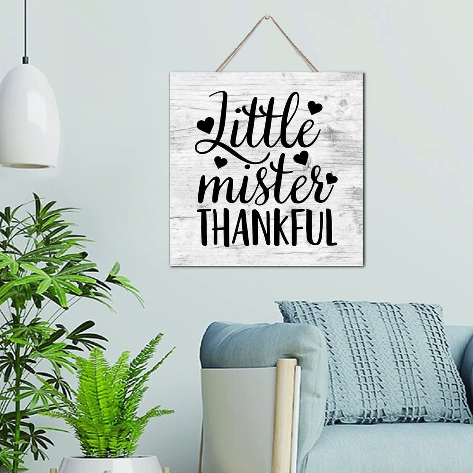 Panneau en bois Little Mister Thankful pour célébrer la douceur de l'enfance