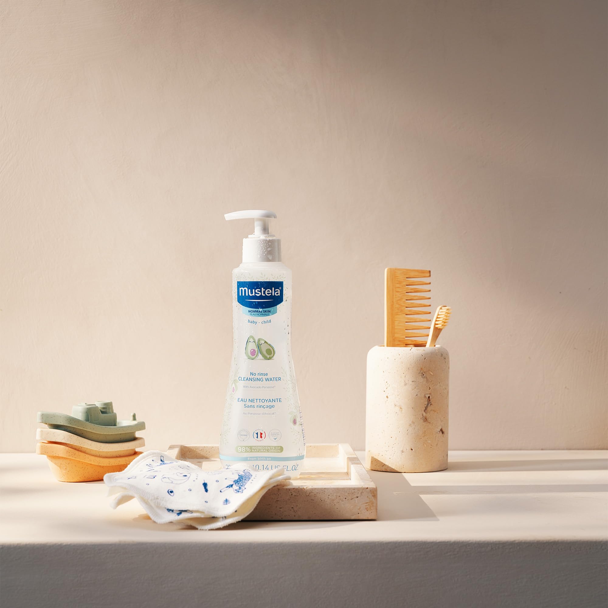 Mustela Woda czyszcząca z awokado bez spłukiwania, 500 ml