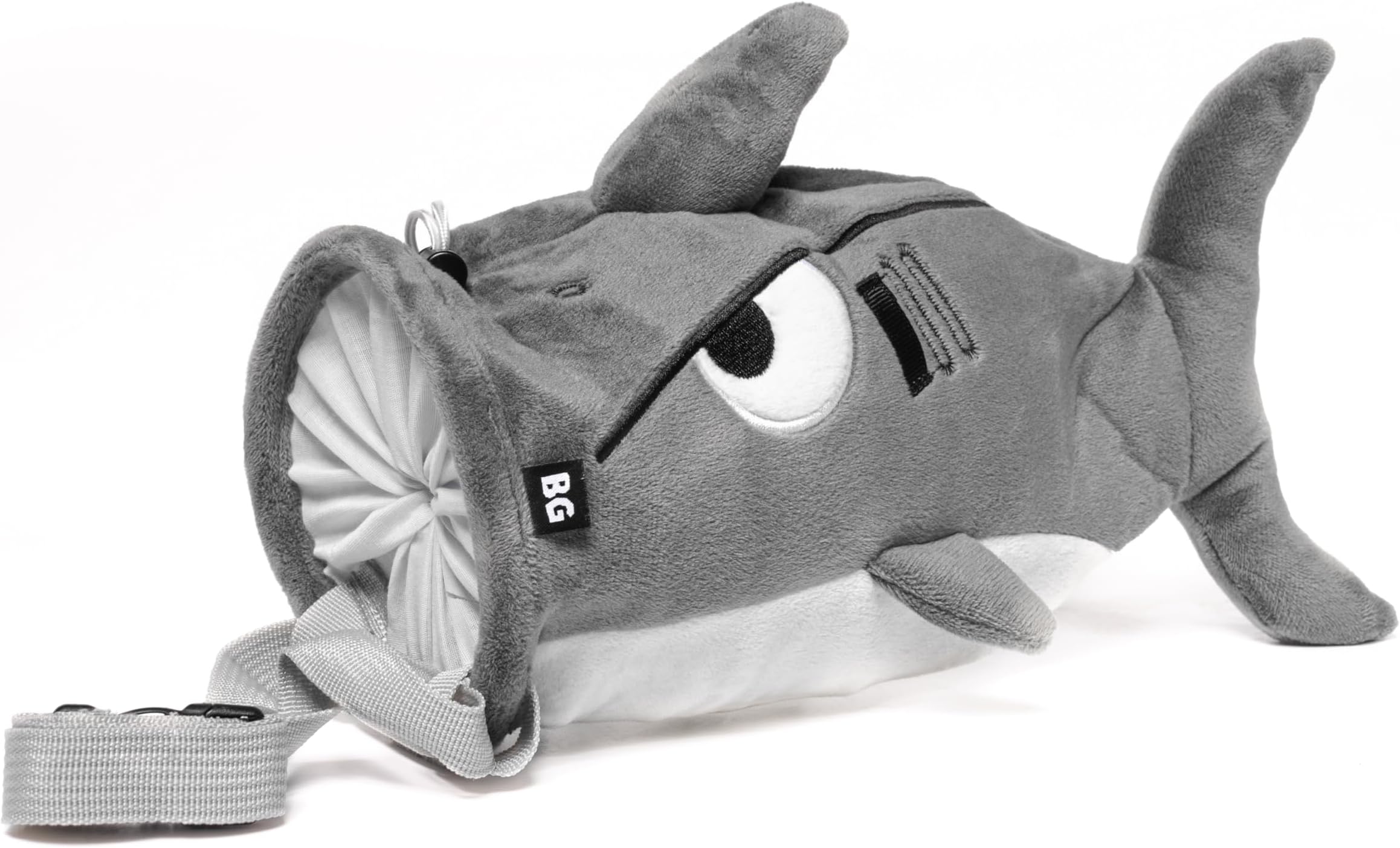 – Shark chalkbag for rock climbing