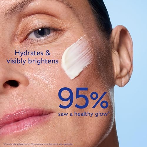 Miniatura 2 de Caudalie Vinoperfect Instant Brightening Dark Spot Moisturizer with Niacinamide, Refillable Packaging - 1.6 Fl. Oz, Packaging may vary