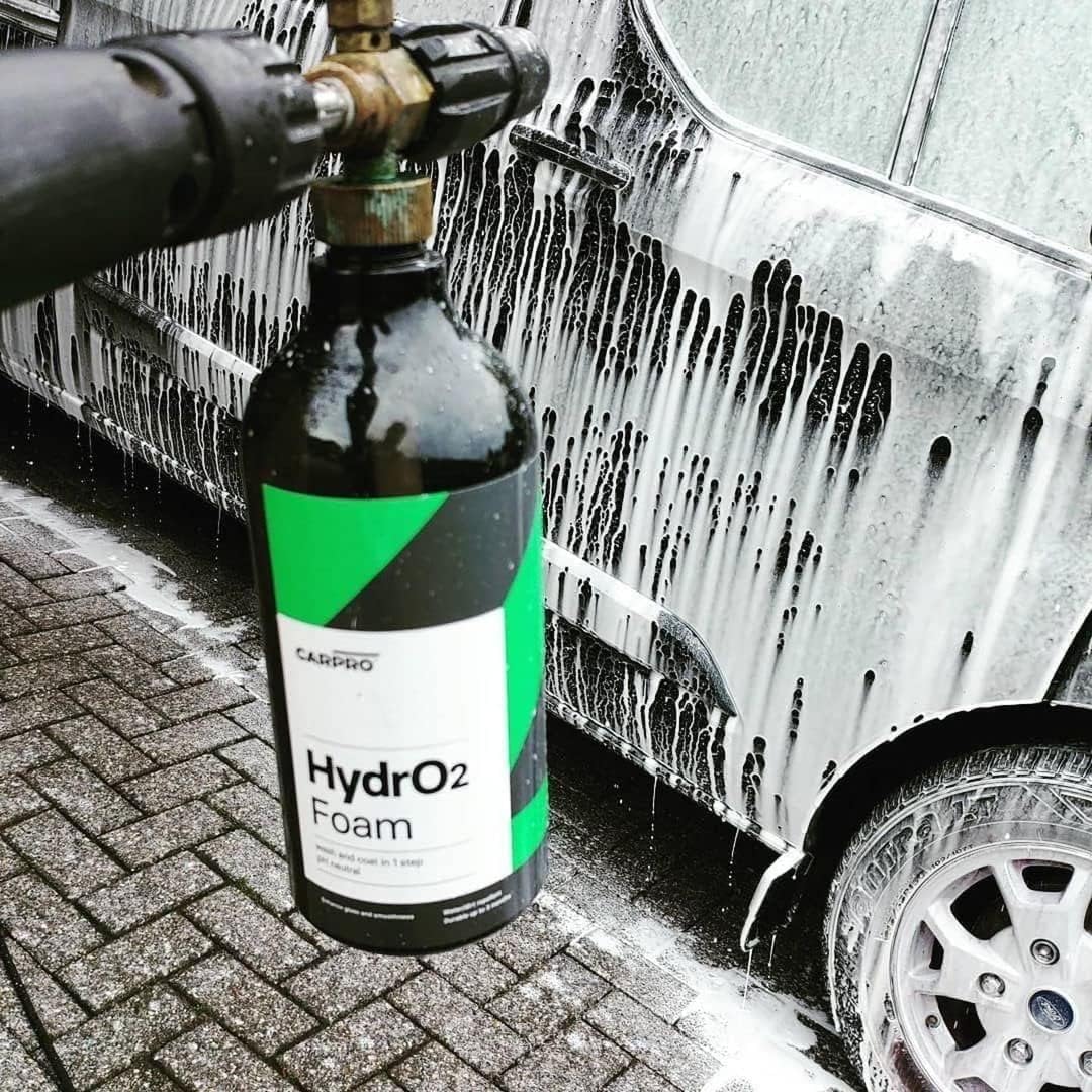 CARPRO HydrO2 Foam Car Wash & High Gloss Sealant in One: 1-Step Car Wash and Coat, Ultra-Hydrophobic Coating - 500mL (17oz) - Image 5
