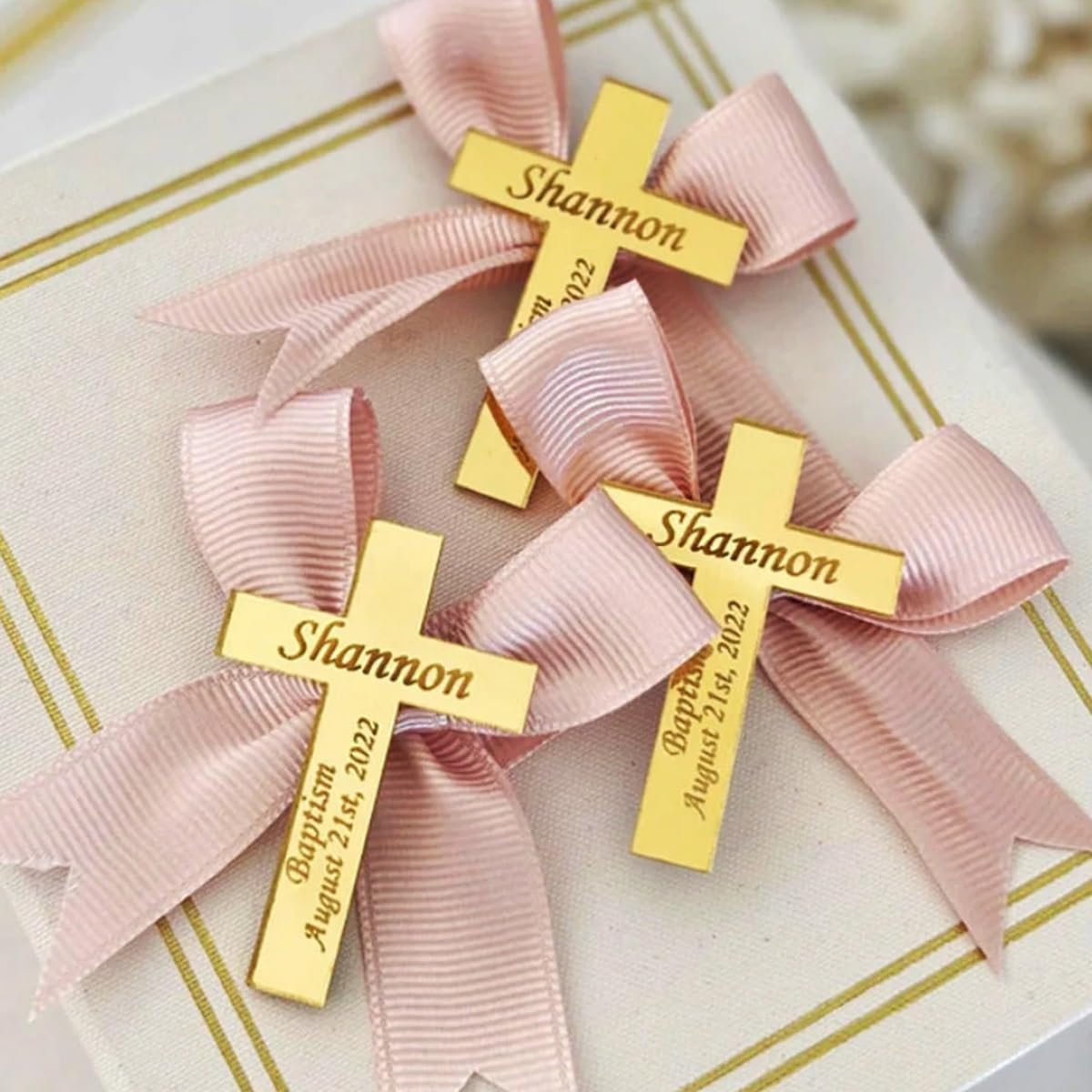 Lot De 20/50/100 Étiquettes De Baptême En Acrylique Gravées Personnalisées, Étiquettes De Baptême Personnalisées Avec Nom, Centres De Table De Mariage For Bébé, Cadeau De Baptême En Croix Acrylique(30
