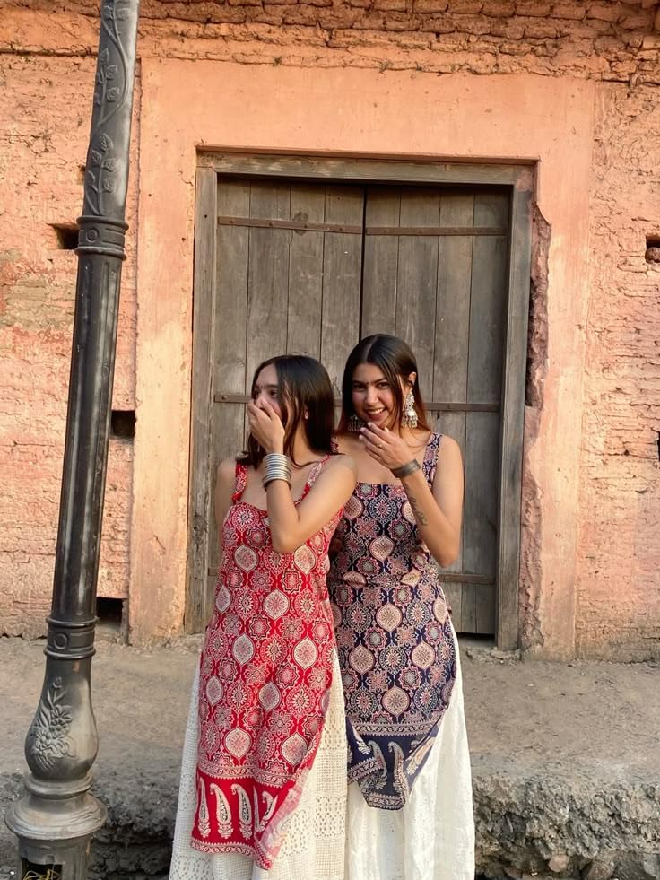 Image of Women's Sleeveless Ajrak Print Kurti, Pure Cotton Straight Fit Straight Cambric Jaipuri Printed Kurti