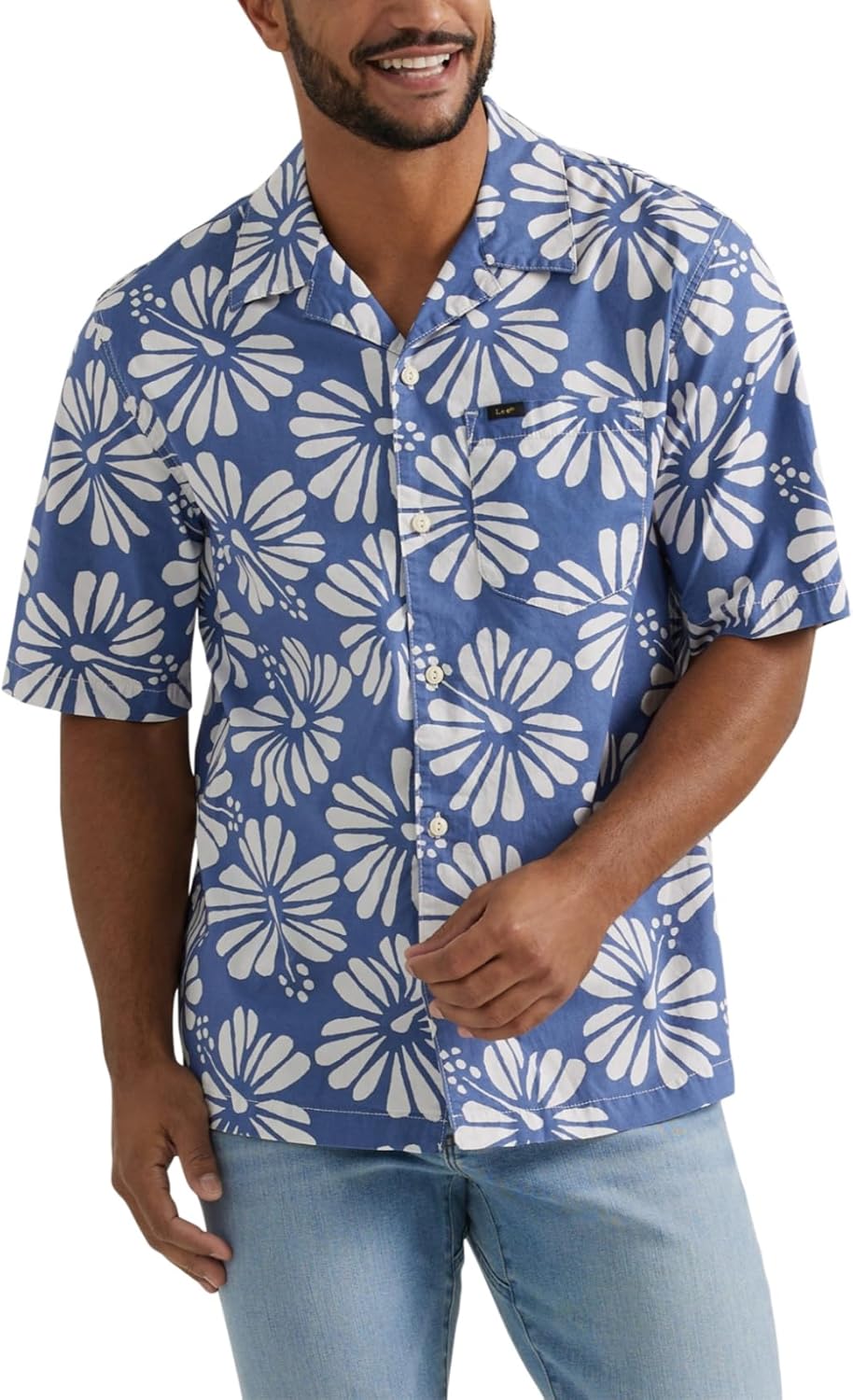 Lee Men's Extreme Motion Short Sleeve Camp Shirt