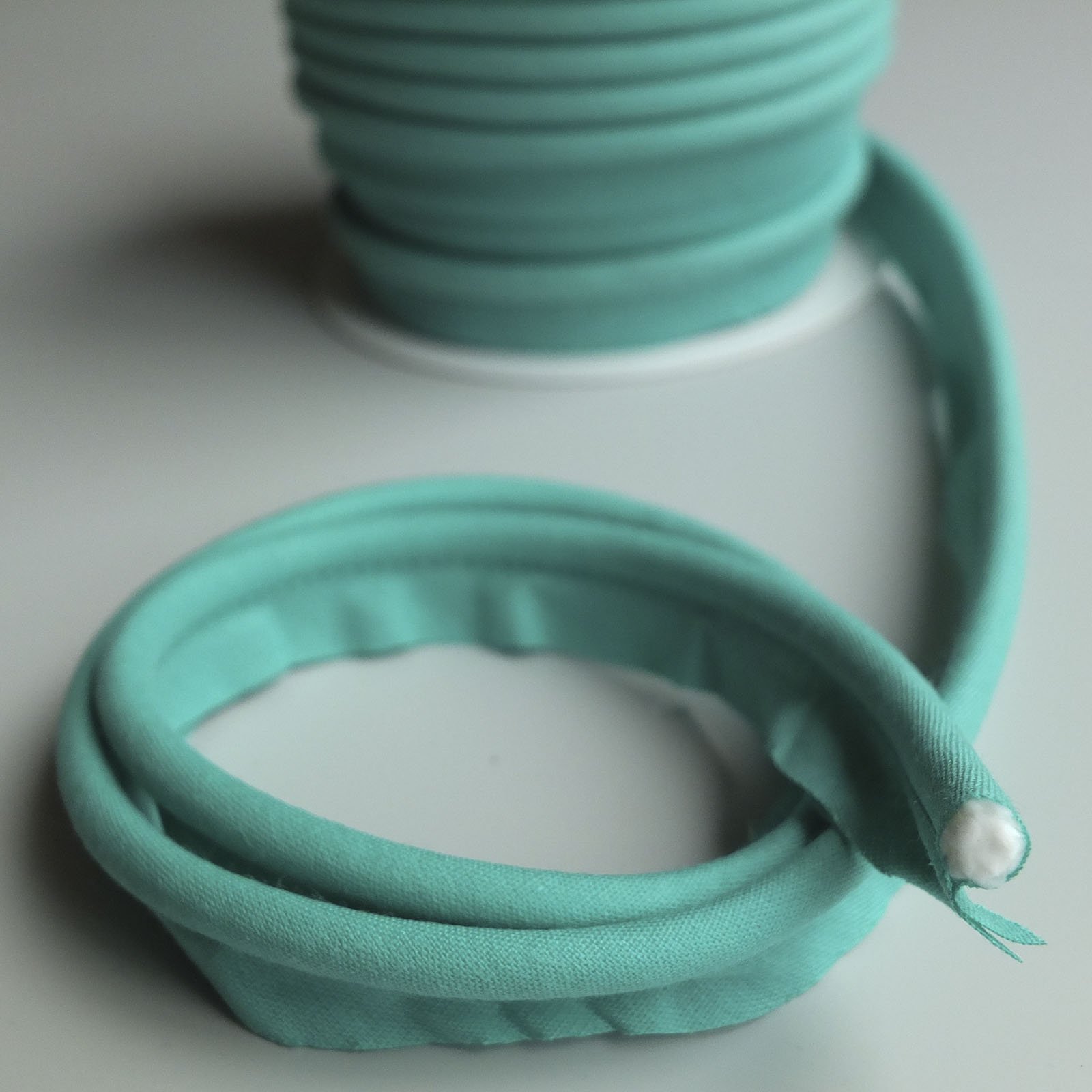 7mm Insert Piping Cord with Large Flange, Poly Cotton Bias Cut – Upholstery & Soft Furnishings – Sold by The Metre