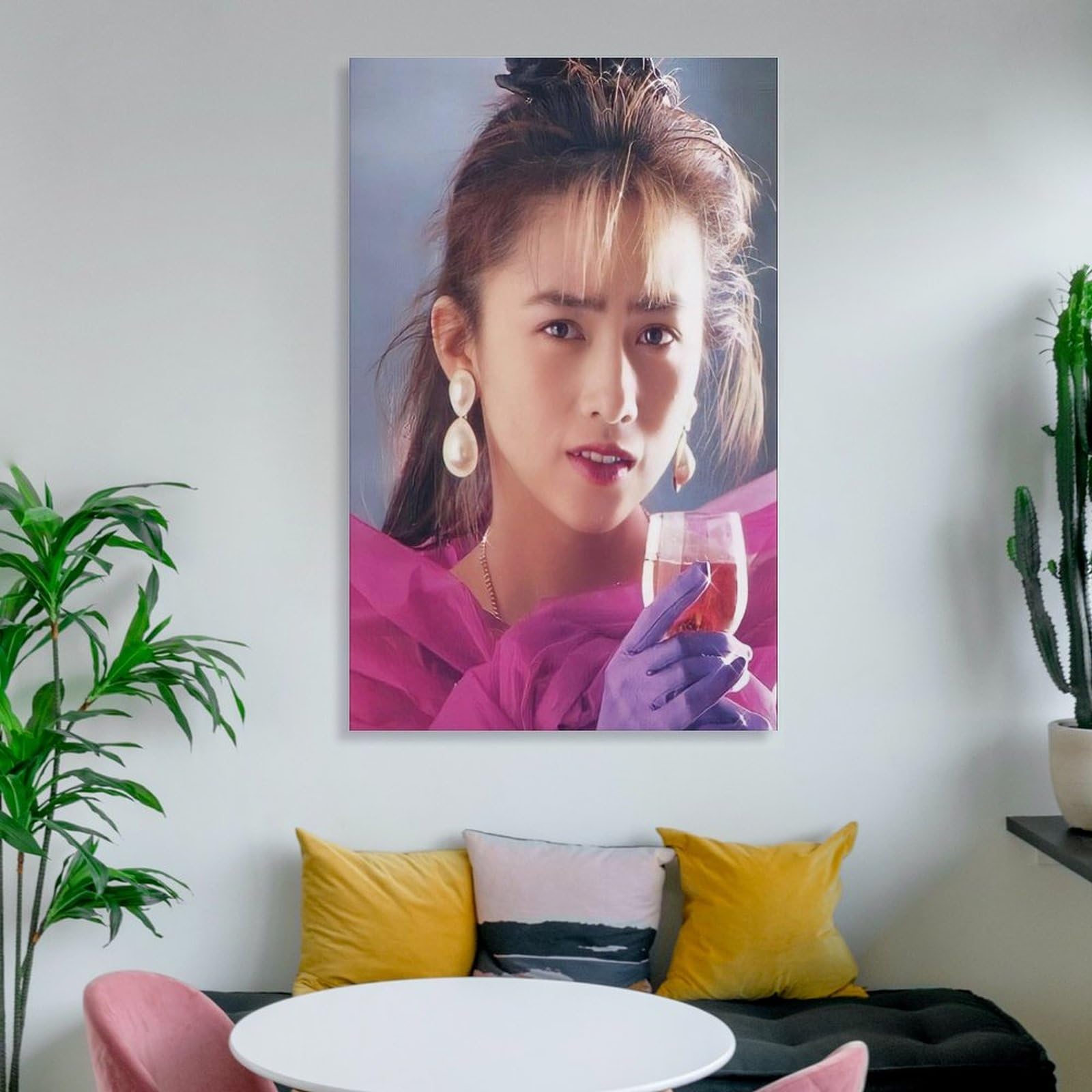 Amazon.co.jp: 工藤静香 歌手女優 若い頃写真ポスター キャンバス 芸術