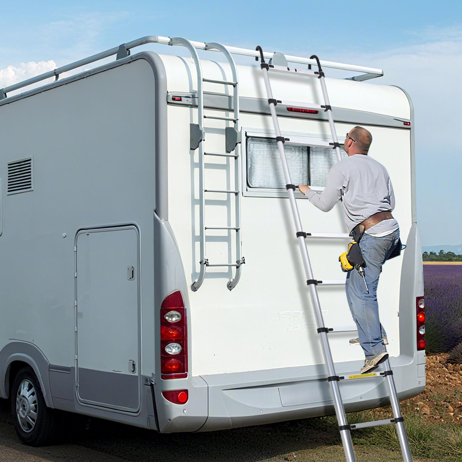 Drabina teleskopowa 2,6 m, aluminiowa drabina wielofunkcyjna z 2 zdejmowanymi hakami, drabina teleskopowa, nośność 150 kg, antypoślizgowa, srebrna