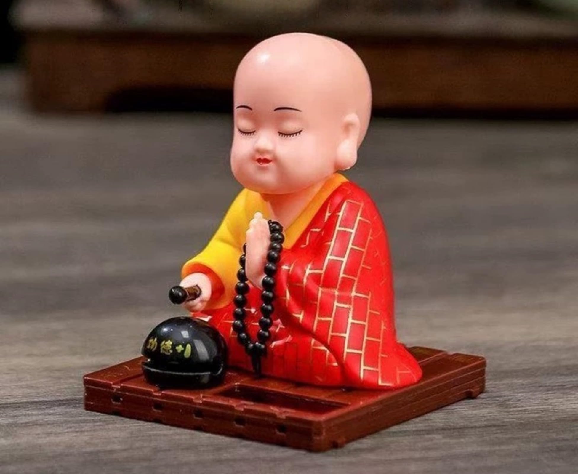 お坊さん　布袋様　ゆらゆらソーラーフィギュア　4種16体　かわいい お坊さん 布袋様 ゆらゆらソーラーフィギュア 4種16体 かわいい