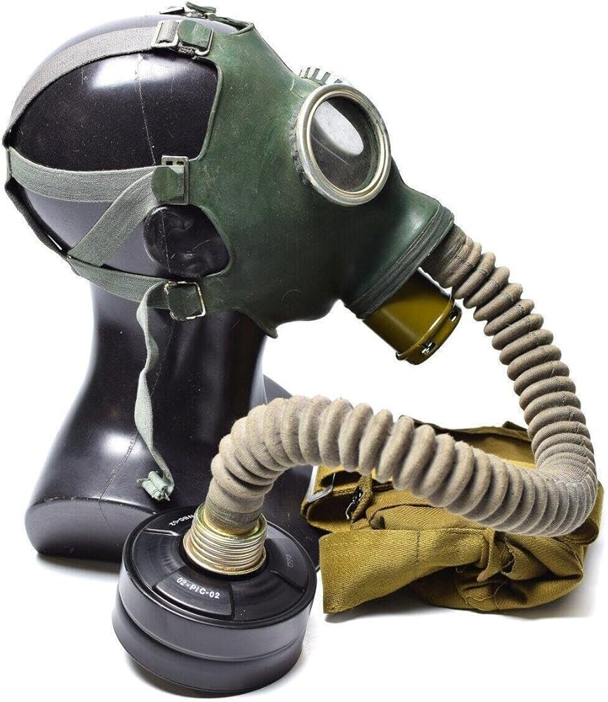 ガスマスク 旧ソ連製 本物 Amazon | 【本物・超希少】1950-80年代製 ソ連製 ソビエト軍 GP-4 ガス