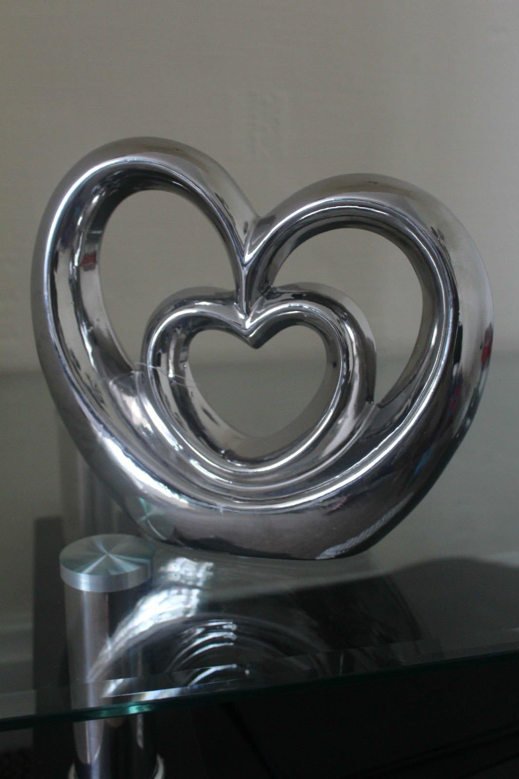 22CM LARGE CHROME/SILVER DOUBLE HEART SCULPTURE WINDOW SIDE TABLE DECORATION