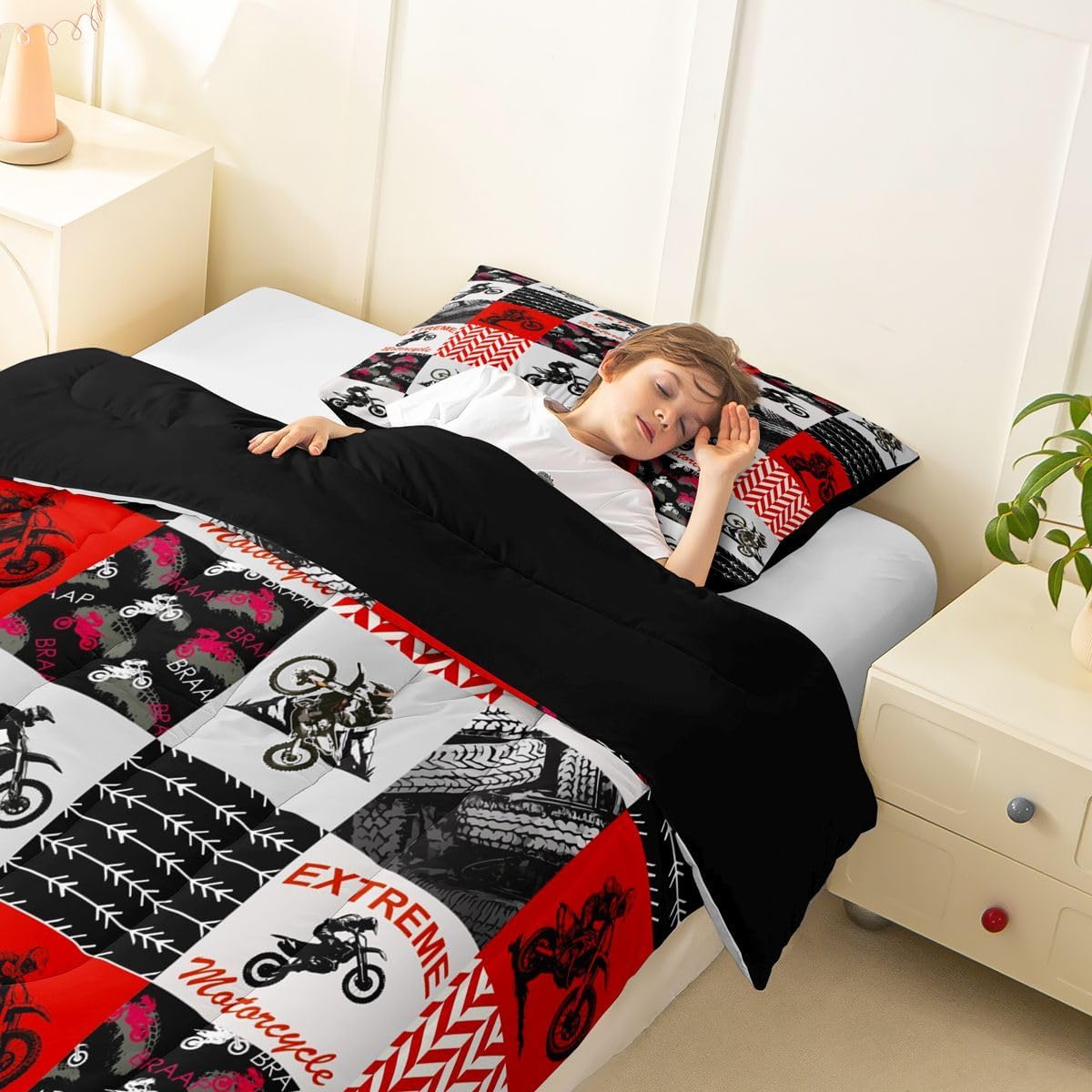 Motorcycle Games Comforter Set Twin Size,Motorbikes Extreme Sports Bedding Sets 2Pcs for Kids Girls Teens Room Decor,Off-Road Motorcycle Fashion Quilted Duvet,Black Red Down Comforter,1 Pillowcase image 3
