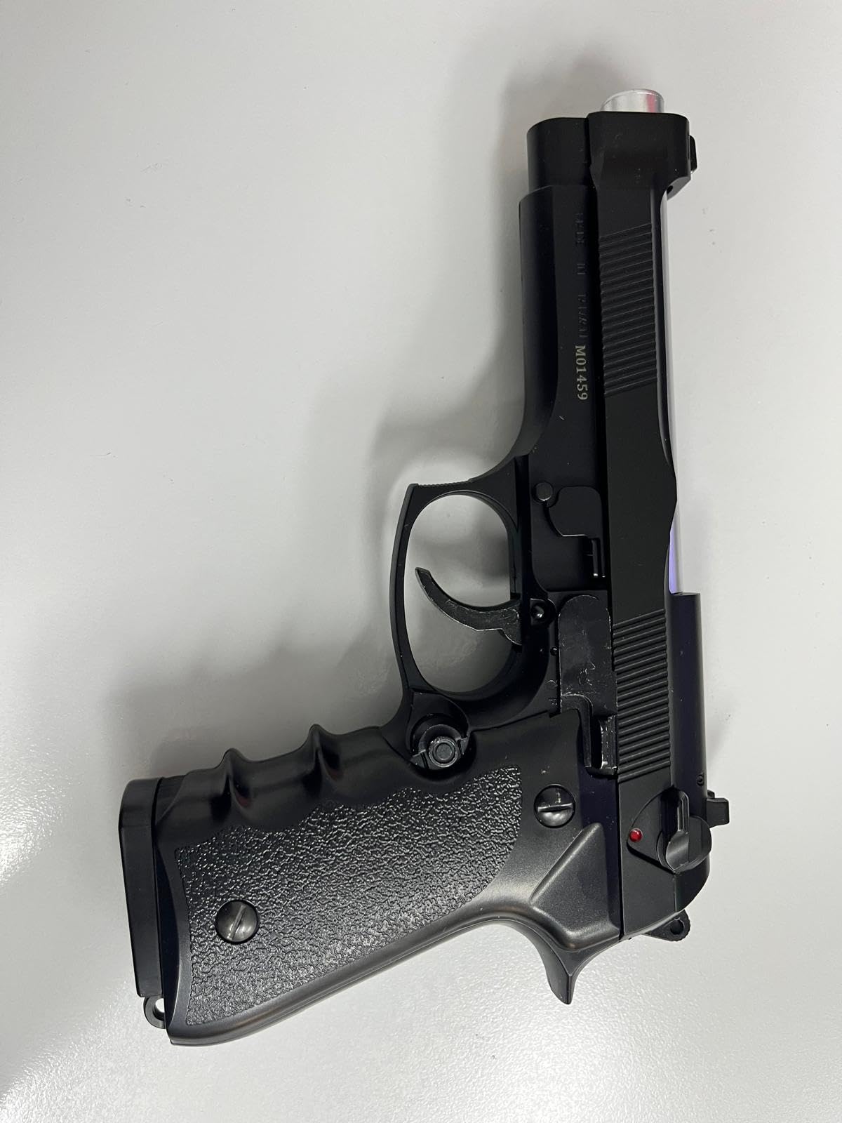 Pistolet HFC-118E M92 Noir avec Canon argenté (6MM) | Arme de Poing Airsoft (Billes en Plastique) Type Beretta 92 + Mallette PVC + Bouteille [Puissance : 0,38 Joules]