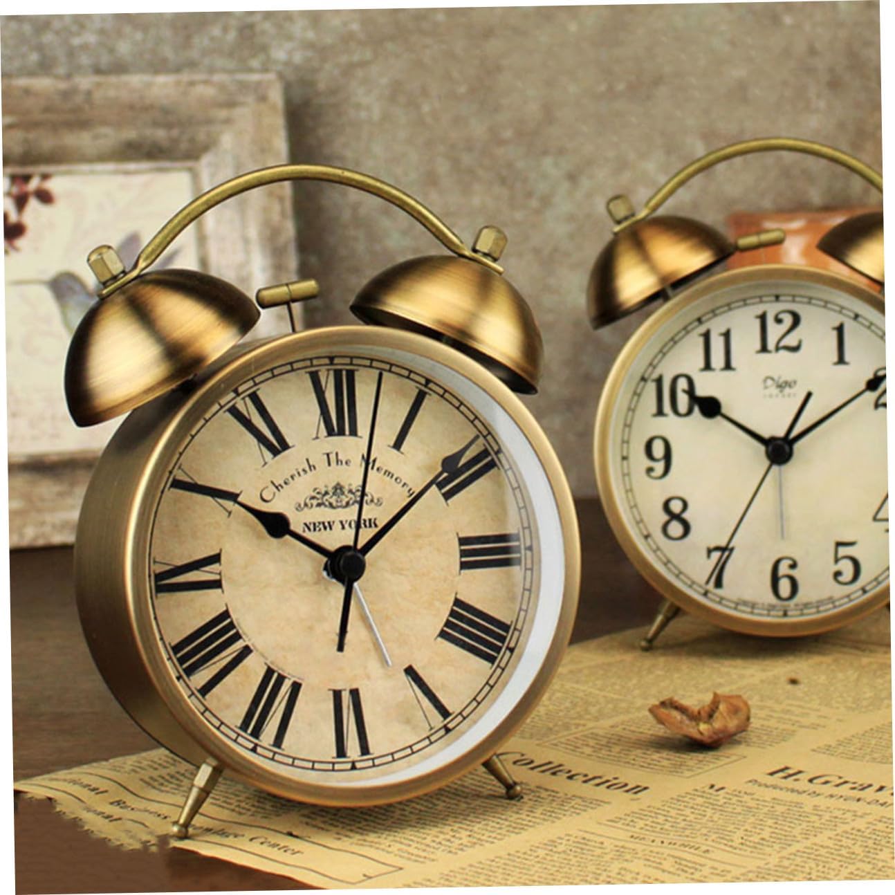Retro Small Bell Alarm Clock Silent Non-Ticking Desktop Creative Vintage Style for Bedroom Home Office Loud Ring for Heavy Sleepers Decorative Timer