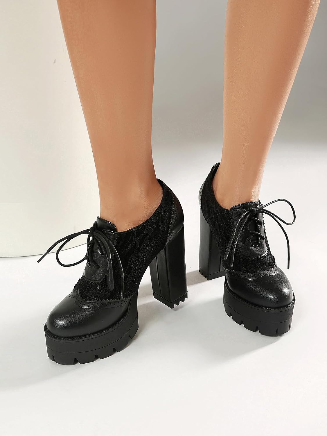 Women's Lace Platform Oxford Shoes Lace-Up Chunky Block Heel Goth Style