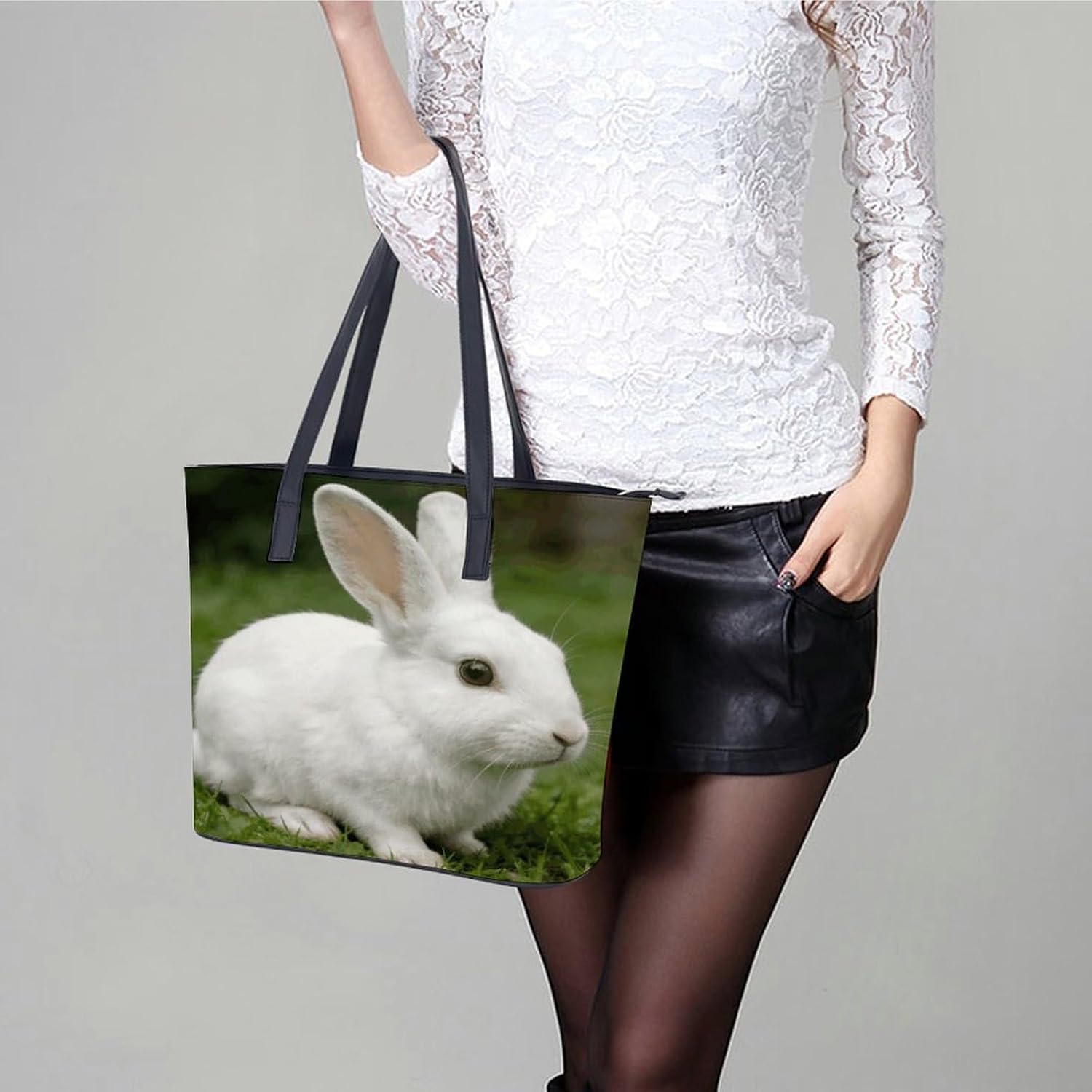 Bunny Tote Bag with Reinforced Bottom & Handles,Gym Bag Durable And Tip-proof,Weekender Bag to Top Zipper Closure,Daily Essentials