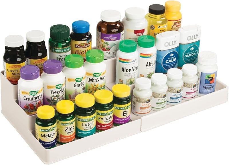 Organizador de estantes expandibles de plástico de 3 niveles - Almacenamiento para tocador de baño, gabinete, alacena, cajón - Para medicamentos, vitaminas, suplementos, cosméticos - Colección Ligne - Crema/Beige