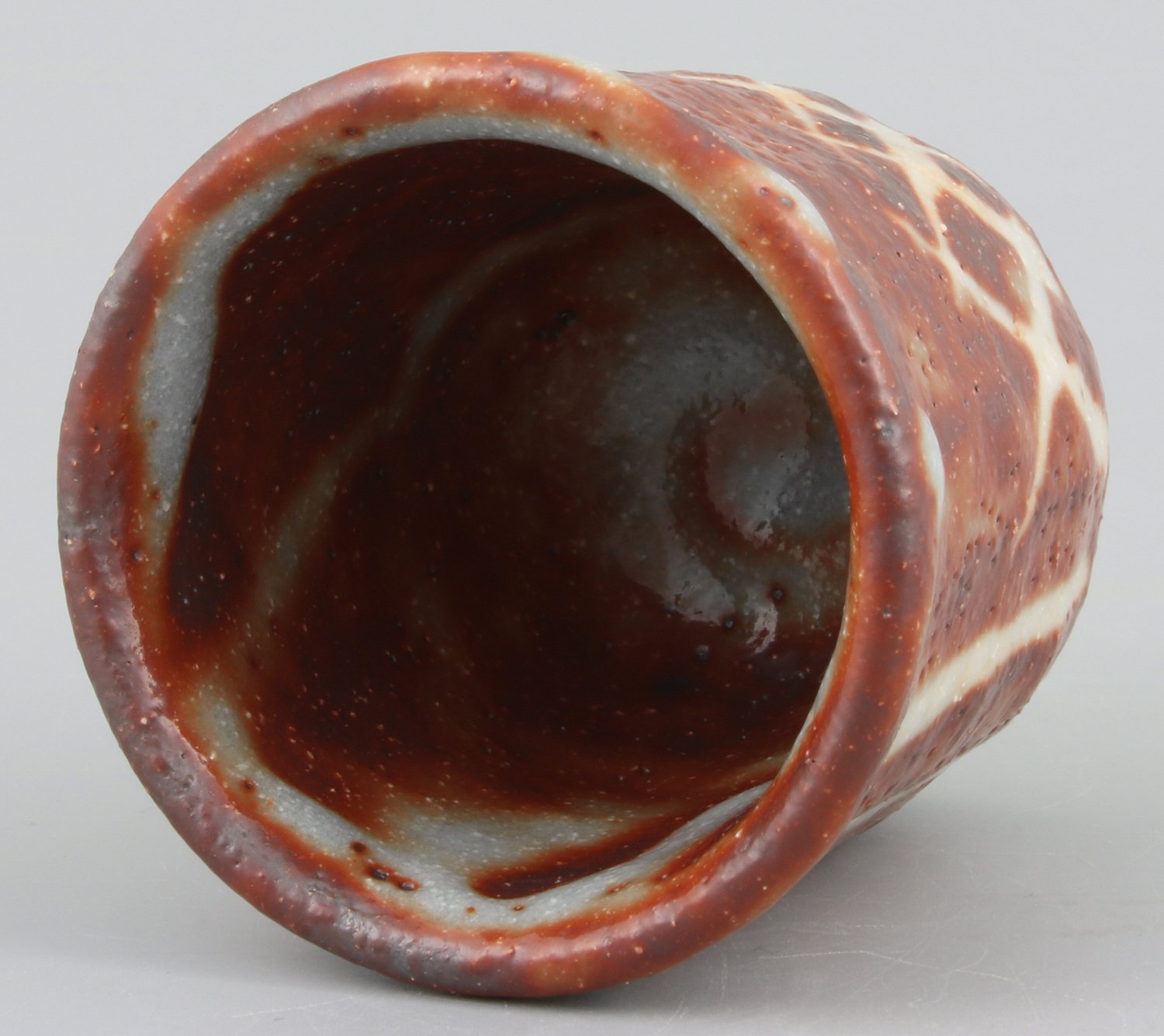 Amazon.co.jp: 美濃焼 水野輝幸 ぐい呑 鼠志野 039-0008