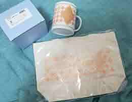 Amazon.co.jp: アムネシア バースデー バッグ 記念 マグカップ