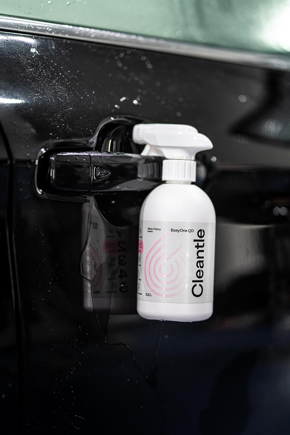 EasyOne QD – Quick Detailer Spray for High-Gloss Shine & Surface Protection – Water-Repellent Finish for Paint, Glass, Trim, Chrome – Safe on All Coated and Uncoated Surfaces – 500ml