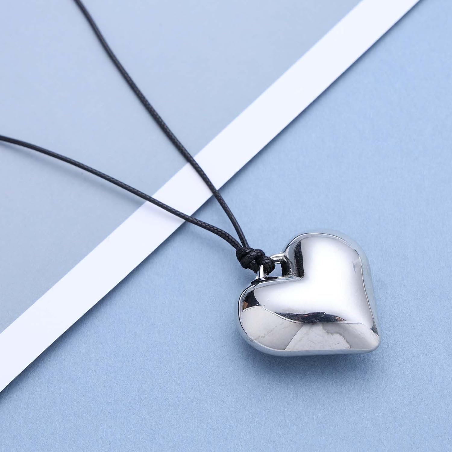 Bohemian Heart Choker Necklace Black Wax Rope Pendant Necklace Large Heart Lace up Necklace Gold Metal Heart Collar Necklace Jewelry for Women - Image 5