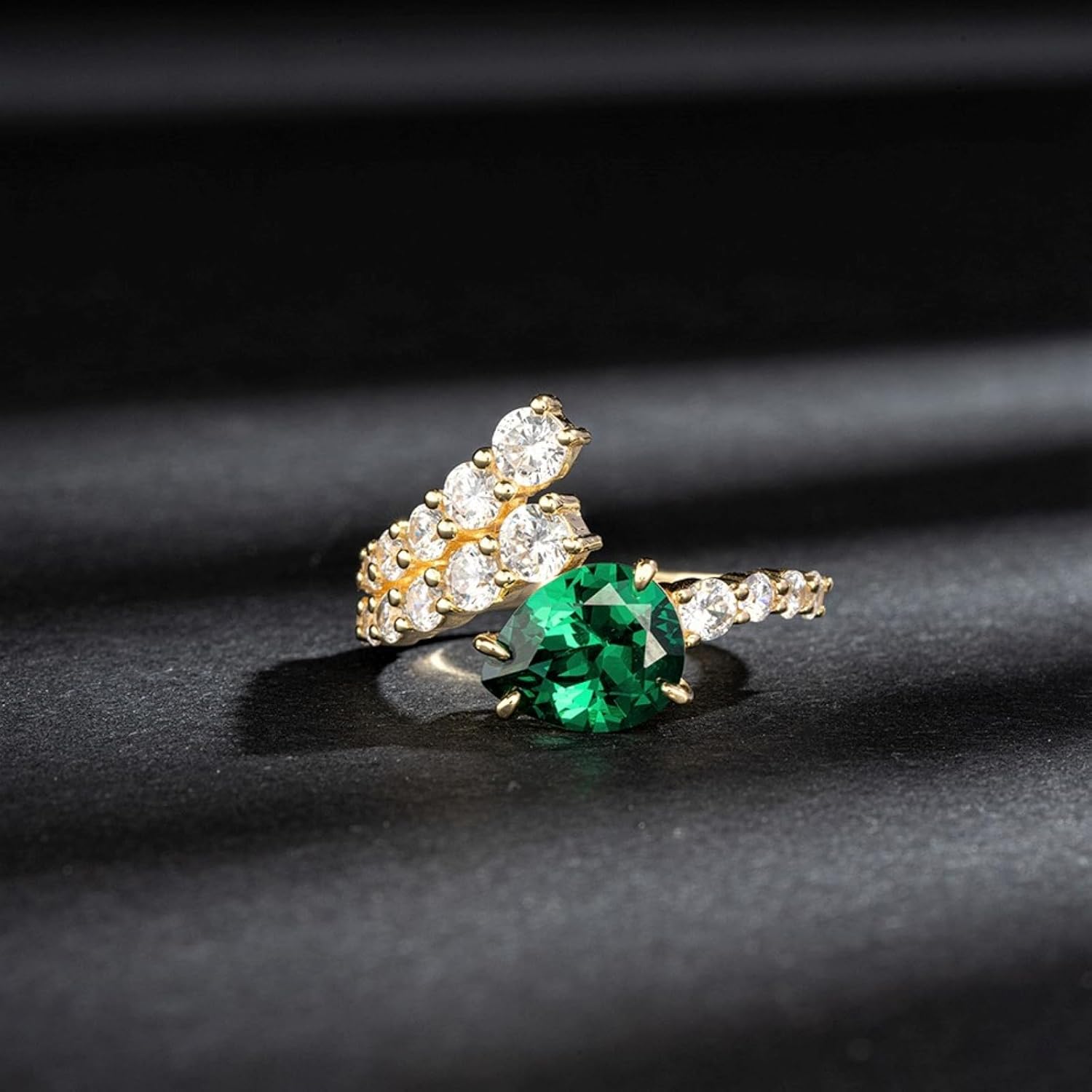 Vintage 925 Sterling Silver Simulated Emerald & Cubic Zirconia Adjustable Ring for Women, Engagement Promise Green Droplet Motif Ring for Her