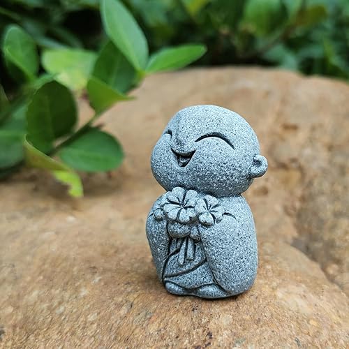 Miniatura 7 de livelyfish Estatua de monje rezando de Bosatsu de Buda japonés, bosatsu, Feng Shui, piedra arenisca felizsonriente, adorno en miniatura para pecera,