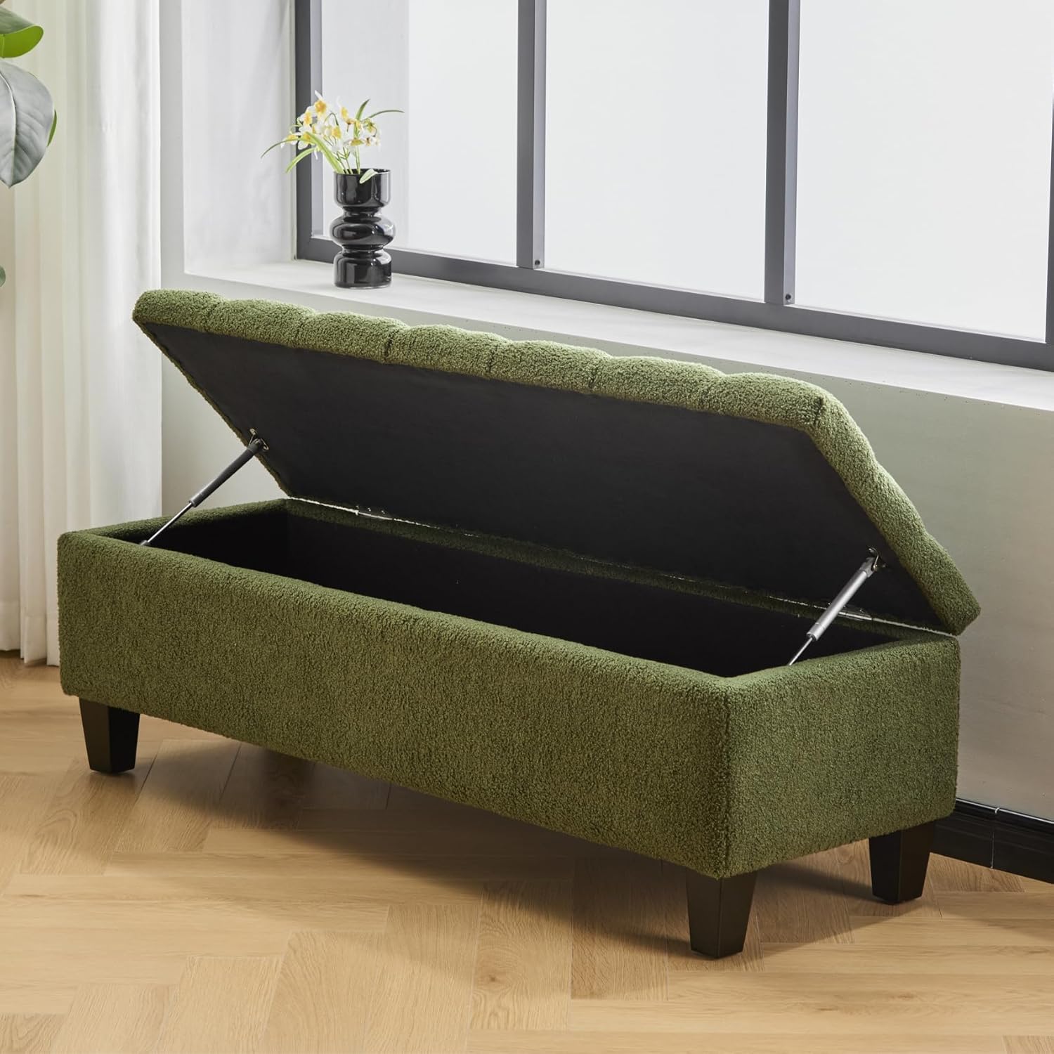 Storage Bench for Bedroom, 51.2'' Green Boucle End of Bed Ottoman Upholstered Shoe Bench with Wood Legs for Entryway, Hallway, Bedroom, Living Room, Green.